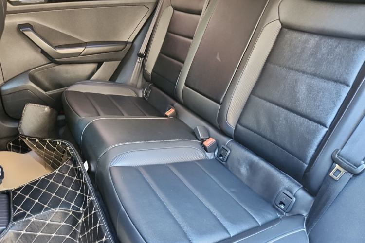 Used Volkswagen T-ROC 2019 280TSI DSG Two-Wheel Drive Comfort Version China VI Standard Left Rear Seat