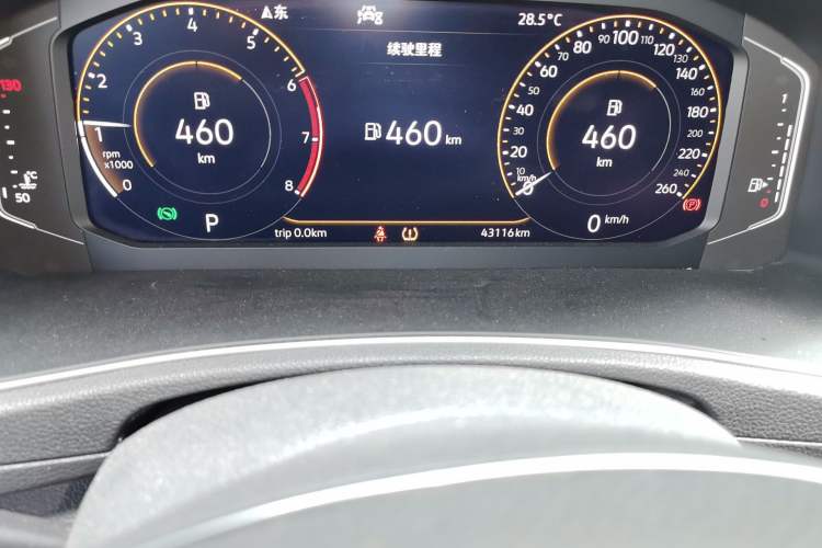 Used Volkswagen T-ROC 2019 280TSI DSG Two-Wheel Drive Comfort Version China V Emission Standard Odometer Close Up