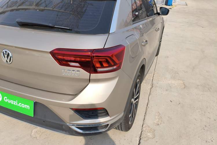 Used Volkswagen T-ROC 2019 280TSI DSG Two-Wheel Drive Comfort Version China VI Standard Exterior 6