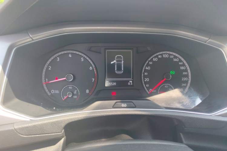Used Volkswagen T-ROC 2019 230TSI DSG Two-Wheel-Drive Advanced Version China VI Standard Instrument Cluster
