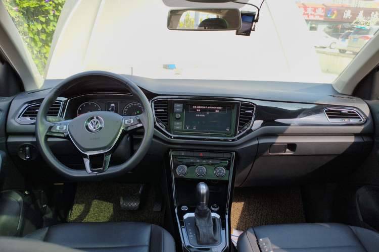 Used Volkswagen T-ROC 2019 280TSI DSG Two-Wheel Drive Comfort Version China VI Standard Interior 2