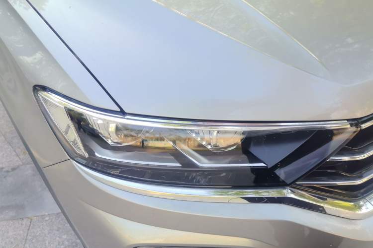 Used Volkswagen T-ROC 2019 280TSI DSG Two-Wheel Drive Comfort Version China VI Standard Right Front Headlight
