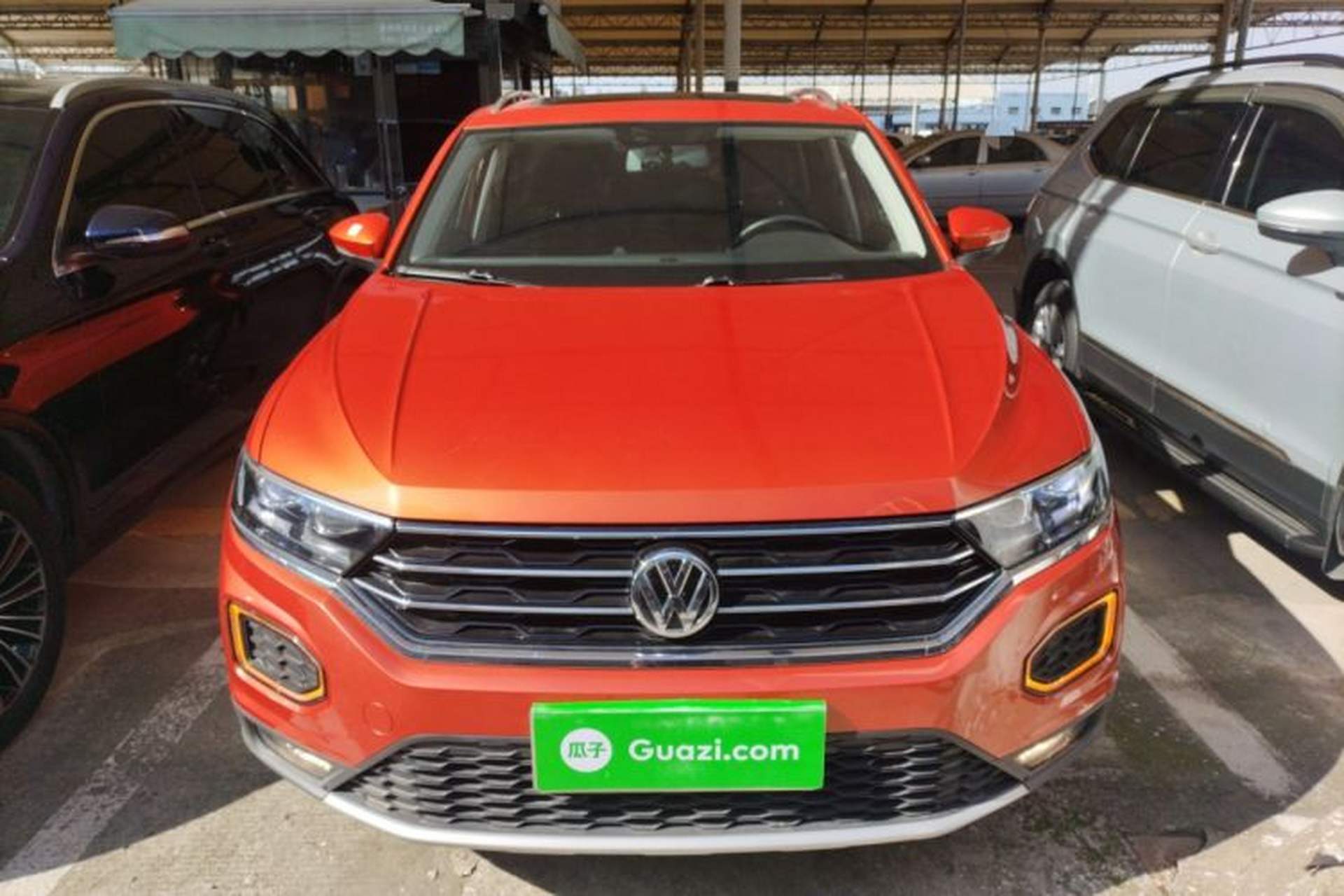Used Volkswagen T-ROC 2019 230TSI DSG Two-Wheel-Drive Advanced Version China VI Standard Exterior 1