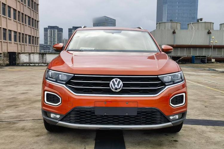 Used Volkswagen T-ROC 2019 230TSI DSG Two-Wheel-Drive Advanced Version China VI Standard Exterior 3