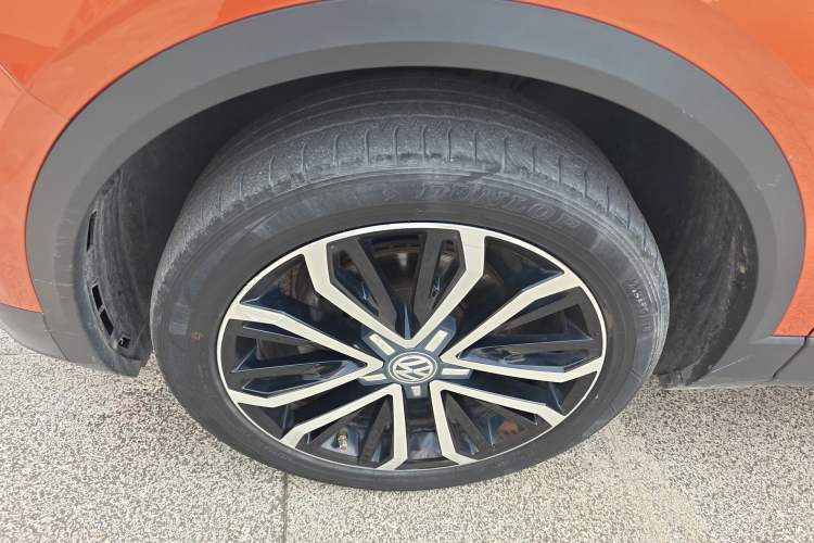 Used Volkswagen T-ROC 2019 280TSI DSG Two-Wheel Drive Comfort Version China VI Standard Exterior 4