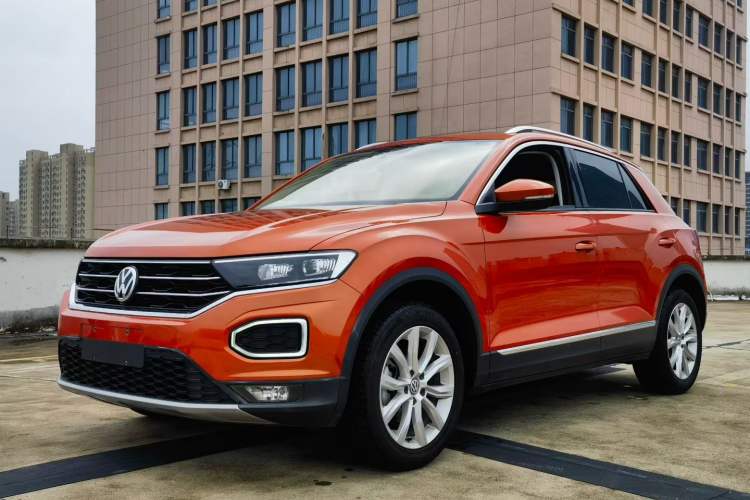 Used Volkswagen T-ROC 2019 230TSI DSG Two-Wheel-Drive Advanced Version China VI Standard Exterior 4