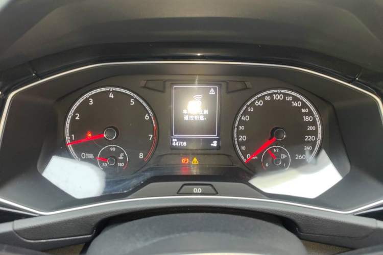 Used Volkswagen T-ROC 2019 280TSI DSG Two-Wheel Drive Comfort Version China V Emission Standard Instrument Cluster