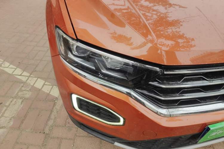 Used Volkswagen T-ROC 2019 280TSI DSG Two-Wheel Drive Comfort Version China V Emission Standard Right Front Headlight