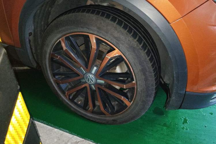 Used Volkswagen T-ROC 2019 280TSI DSG Two-Wheel Drive Comfort Version China VI Standard Right Front Wheel Hub