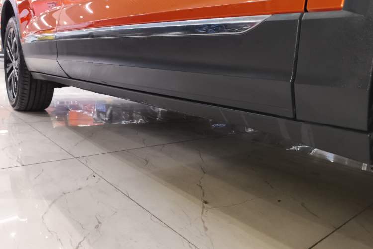 Used Volkswagen T-ROC 2019 280TSI DSG Two-Wheel Drive Comfort Version China VI Standard Right Side Sill
