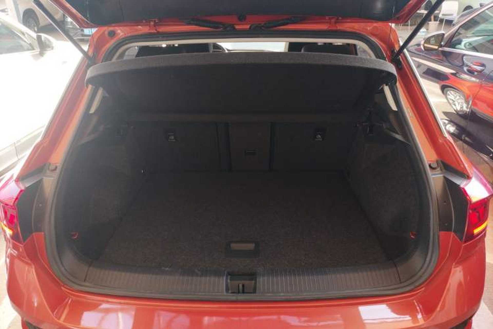 Used Volkswagen T-ROC 2019 230TSI DSG Two-Wheel-Drive Advanced Version China VI Standard Trunk