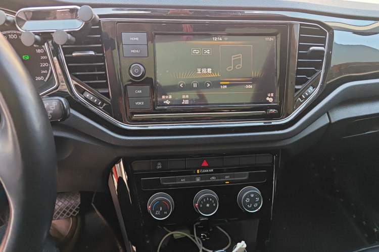 Used Volkswagen T-ROC 2019 280TSI DSG Two-Wheel Drive Comfort Version China VI Standard Audio And AC Panel