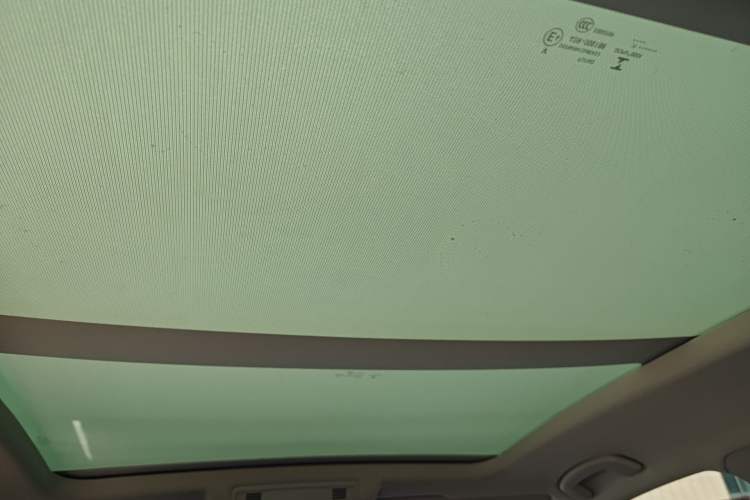 Used Volkswagen T-ROC 2019 280TSI DSG Two-Wheel Drive Comfort Version China VI Standard Headliner