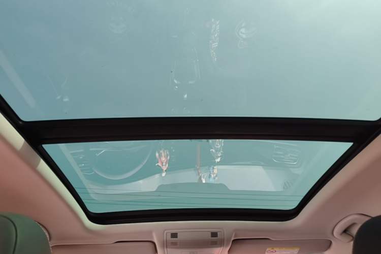 Used Volkswagen T-ROC 2019 280TSI DSG Two-Wheel Drive Comfort Version China VI Standard Headliner
