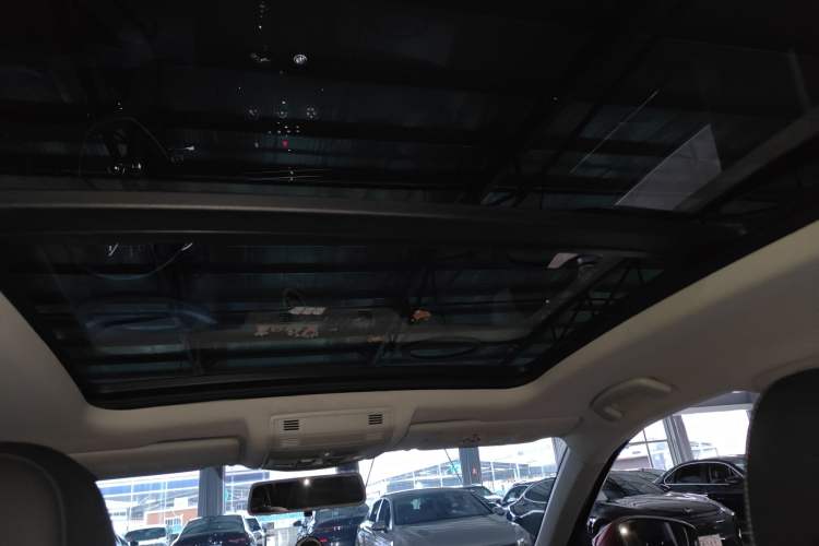 Used Volkswagen T-ROC 2019 280TSI DSG Two-Wheel Drive Comfort Version China VI Standard Headliner