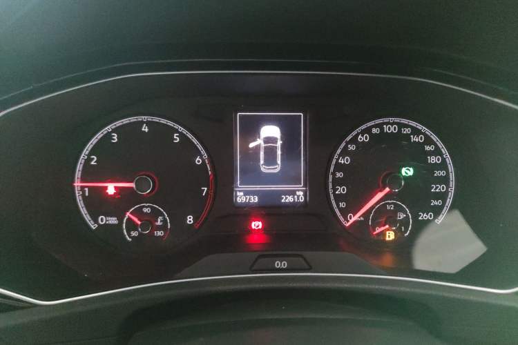 Used Volkswagen T-ROC 2019 280TSI DSG Two-Wheel Drive Comfort Version China VI Standard Instrument Cluster