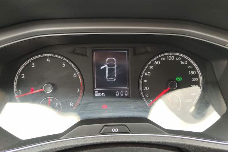 Used Volkswagen T-ROC 2019 230TSI DSG Two-Wheel-Drive Advanced Version China VI Standard Instrument Cluster