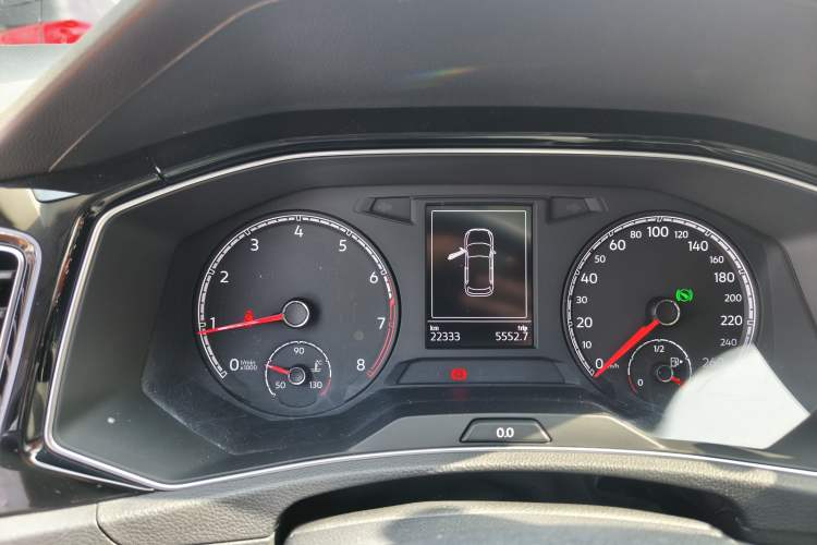 Used Volkswagen T-ROC 2019 280TSI DSG Two-Wheel Drive Comfort Version China VI Standard Instrument Cluster