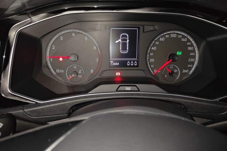 Used Volkswagen T-ROC 2019 280TSI DSG Two-Wheel Drive Comfort Version China VI Standard Instrument Cluster