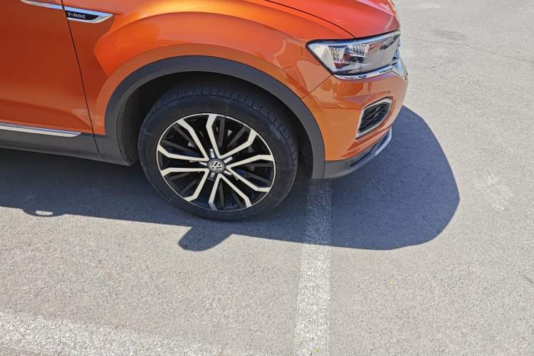 Used Volkswagen T-ROC 2019 280TSI DSG Two-Wheel Drive Comfort Version China VI Standard Right Front Wheel Hub