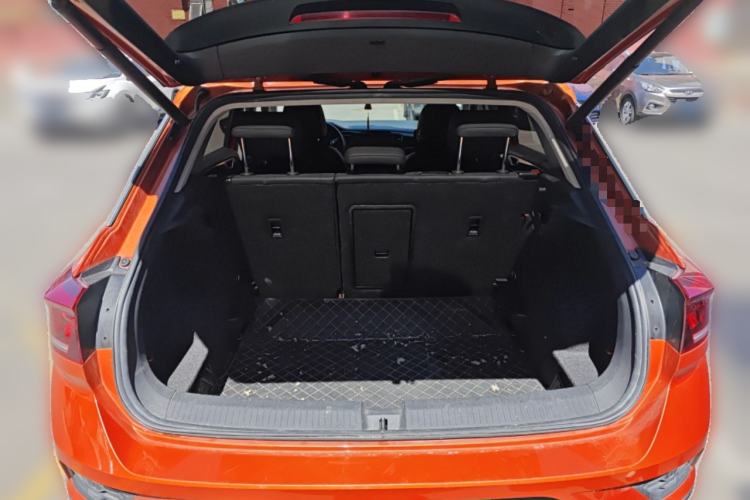 Used Volkswagen T-ROC 2019 280TSI DSG Two-Wheel Drive Comfort Version China VI Standard Trunk