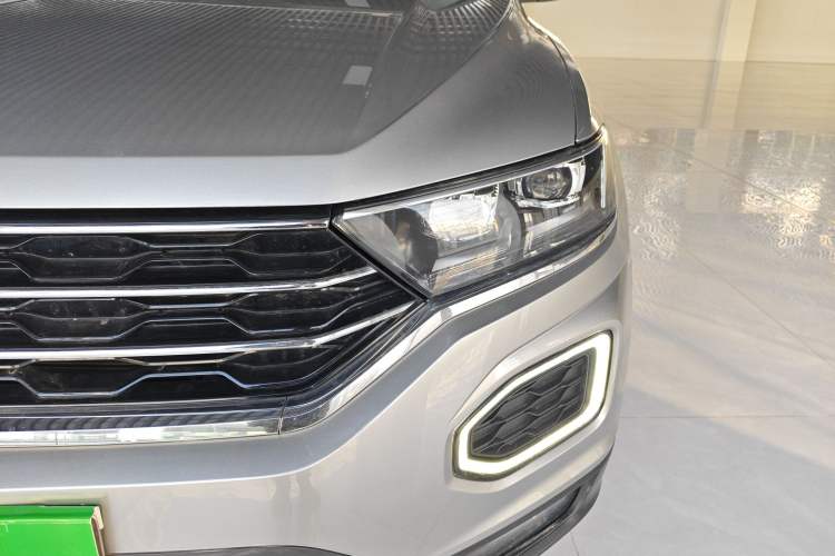 Used Volkswagen T-ROC 2019 230TSI DSG Two-Wheel-Drive Advanced Version China VI Standard Left Front Headlight