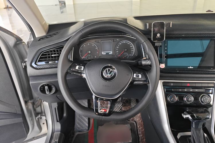 Used Volkswagen T-ROC 2019 230TSI DSG Two-Wheel-Drive Advanced Version China VI Standard Steering Wheel