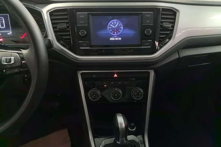 Used Volkswagen T-ROC 2019 280TSI DSG Two-Wheel Drive Advanced Version China VI Standard Audio And AC Panel