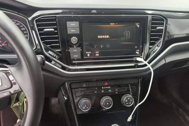 Used Volkswagen T-ROC 2019 280TSI DSG Two-Wheel Drive Comfort Version China VI Standard Audio And AC Panel