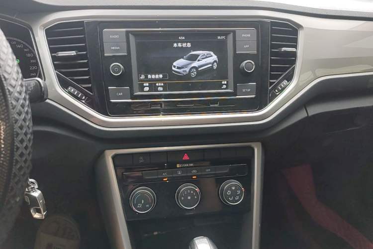 Used Volkswagen T-ROC 2019 230TSI DSG Two-Wheel-Drive Advanced Version China VI Standard Audio And AC Panel