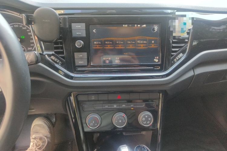 Used Volkswagen T-ROC 2019 280TSI DSG Two-Wheel Drive Comfort Version China VI Standard Audio And AC Panel