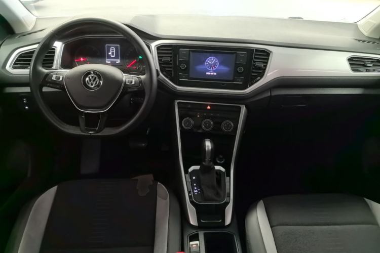 Used Volkswagen T-ROC 2019 280TSI DSG Two-Wheel Drive Advanced Version China VI Standard Center Console