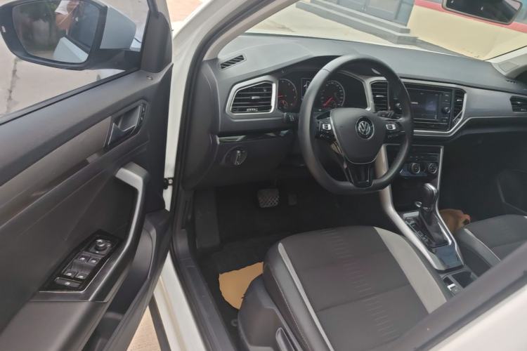 Used Volkswagen T-ROC 2019 280TSI DSG Two-Wheel Drive Advanced Version China VI Standard Driver Seat