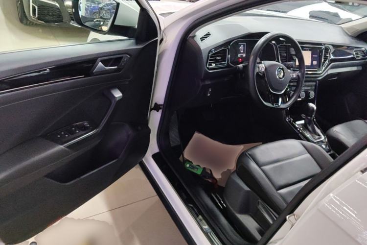 Used Volkswagen T-ROC 2019 280TSI DSG Two-Wheel Drive Comfort Version China VI Standard Driver Seat