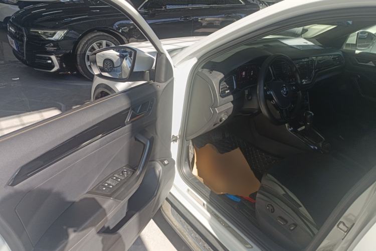 Used Volkswagen T-ROC 2019 280TSI DSG Four-Wheel Drive Luxury Version China V Standard Driver Seat