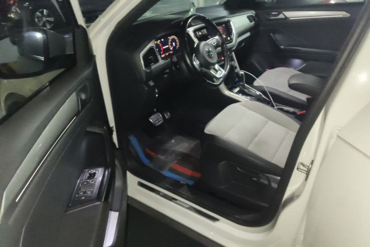 Used Volkswagen T-ROC 2019 280TSI DSG Two-Wheel Drive Advanced Version China VI Standard Driver Seat