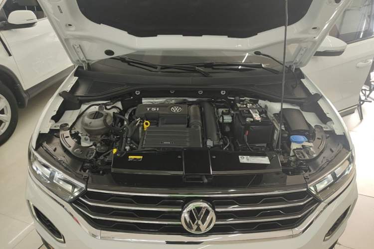 Used Volkswagen T-ROC 2019 230TSI DSG Two-Wheel-Drive Advanced Version China VI Standard Engine Bay
