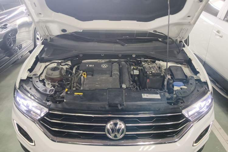 Used Volkswagen T-ROC 2019 280TSI DSG Two-Wheel-Drive Luxury Model China VI Standard Engine Bay