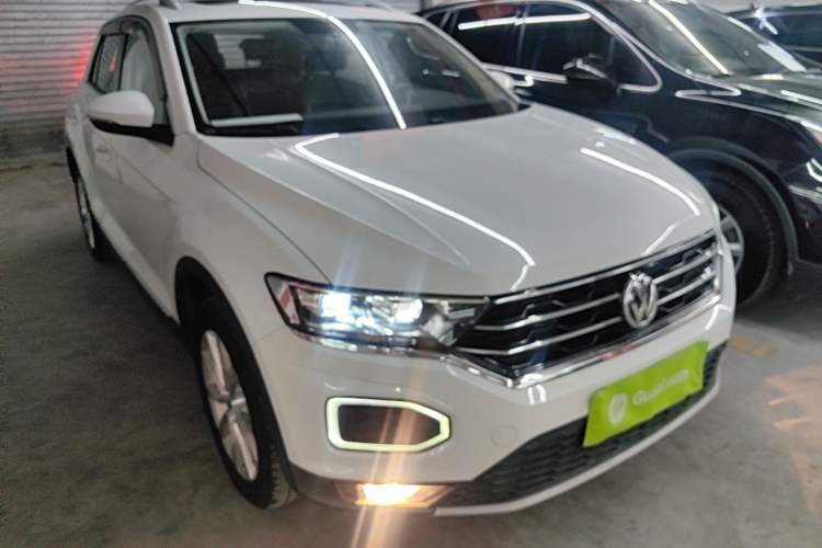 Used Volkswagen T-ROC 2019 230TSI DSG Two-Wheel-Drive Advanced Version China VI Standard Exterior 1
