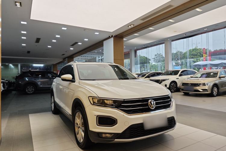 Used Volkswagen T-ROC 2019 230TSI DSG Two-Wheel-Drive Advanced Version China VI Standard Exterior 11