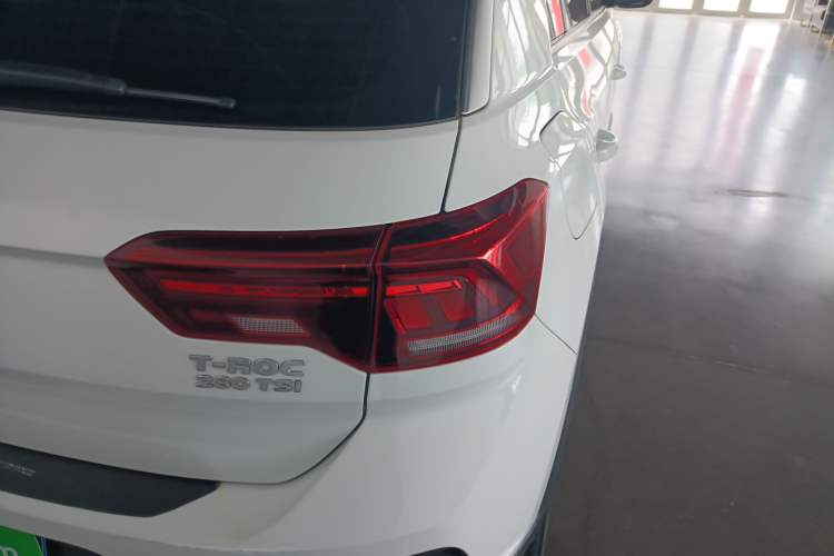 Used Volkswagen T-ROC 2019 280TSI DSG Two-Wheel Drive Comfort Version China VI Standard Exterior 3