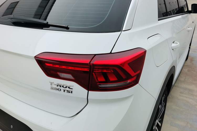Used Volkswagen T-ROC 2019 280TSI DSG Two-Wheel Drive Comfort Version China VI Standard Exterior 3