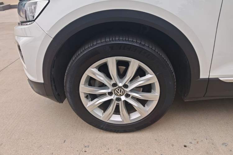 Used Volkswagen T-ROC 2019 280TSI DSG Two-Wheel Drive Advanced Version China VI Standard Exterior 4