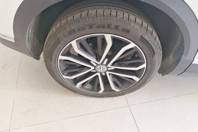 Used Volkswagen T-ROC 2019 280TSI DSG Two-Wheel Drive Comfort Version China VI Standard Exterior 5