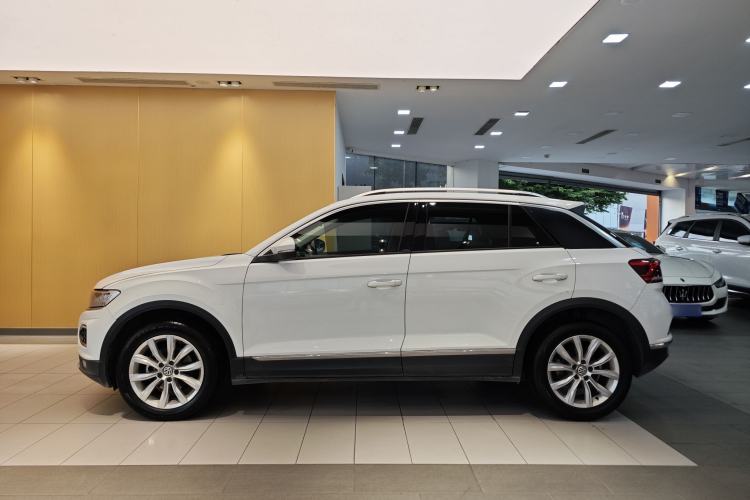 Used Volkswagen T-ROC 2019 230TSI DSG Two-Wheel-Drive Advanced Version China VI Standard Exterior 8