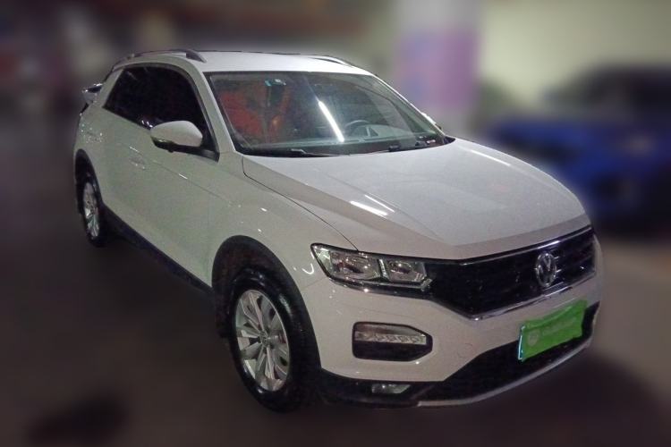 Used Volkswagen T-ROC 2019 230TSI DSG Two-Wheel Drive Fashion Edition China VI Standard Front Right 45 Deg