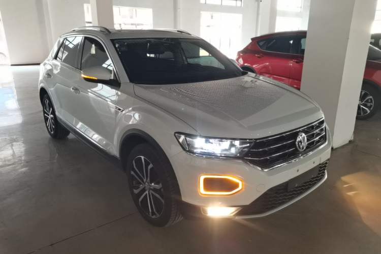 Used Volkswagen T-ROC 2019 280TSI DSG Two-Wheel Drive Comfort Version China VI Standard Front Right 45 Deg