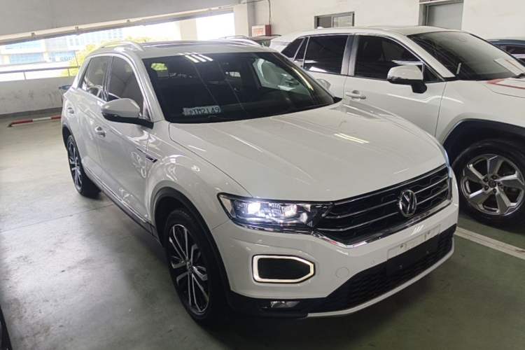 Used Volkswagen T-ROC 2019 280TSI DSG Two-Wheel-Drive Luxury Model China VI Standard Front Right 45 Deg