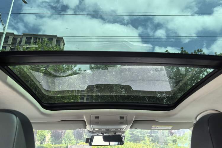 Used Volkswagen T-ROC 2019 280TSI DSG Two-Wheel Drive Comfort Version China VI Standard Headliner