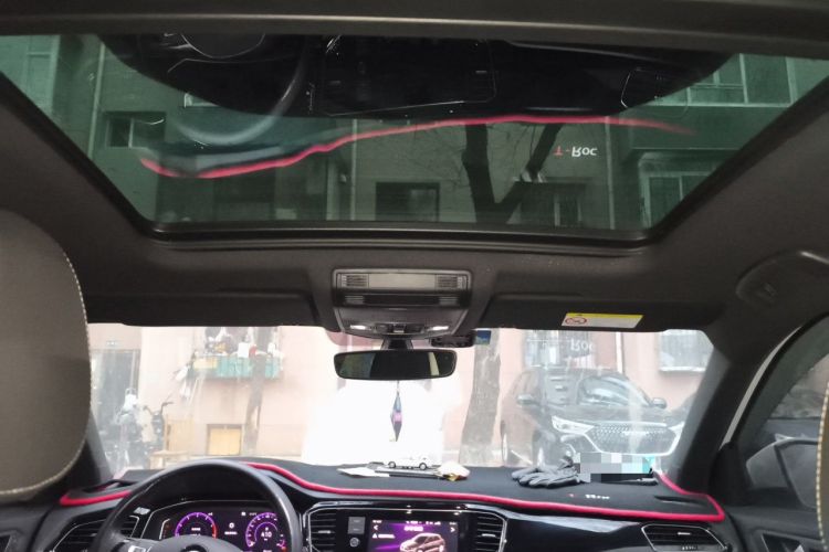 Used Volkswagen T-ROC 2019 280TSI DSG Four-Wheel Drive Luxury Version China V Standard Headliner